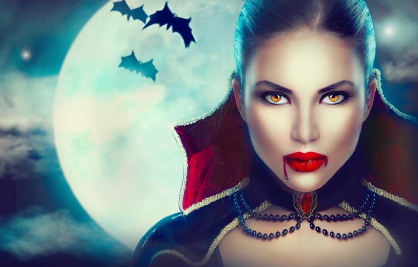 Frau als Vampir geschminkt